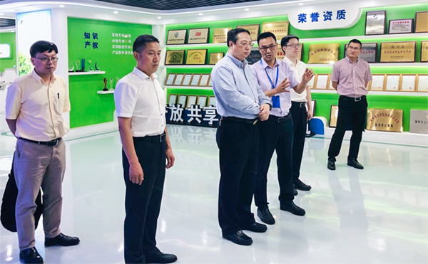 杭州市副市长王宏一行莅临海角官网首页登录入口调研 杭州市副市长王宏一行莅临海角官网首页登录入口调研